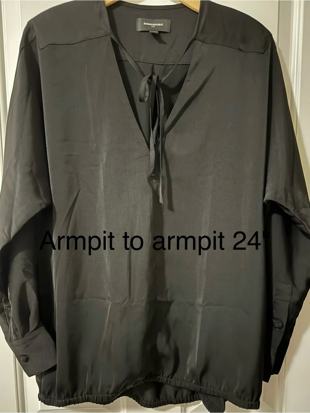 Banana Republic quiet luxury style Black Long-Sleeve Button Down Casual Shirt